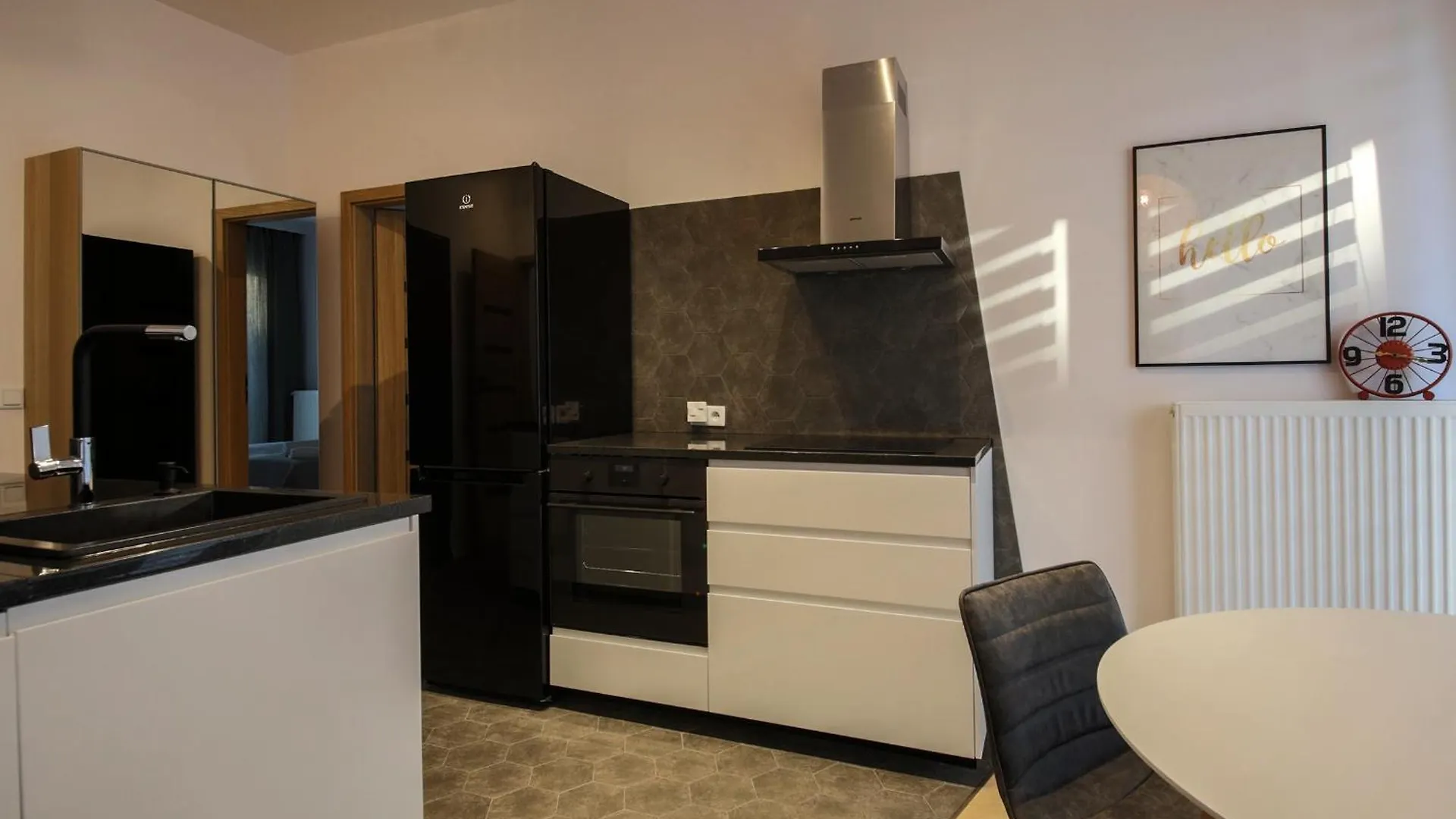 Boogie Apartments